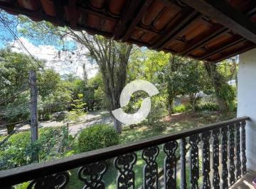 a9ad6ecb88f7597532fd2cf800f0ce5e4ec66238 · Casa de 4 quartos em Condominio Fechado