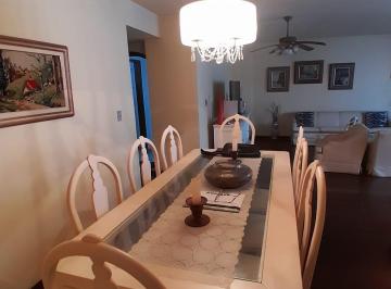Apartamento de 4 quartos, Niterói · Exc. apart. Icaraí 4 qts 5 banhs. 2 vagas 1 por andar com 304 m2 (Exclusivo)