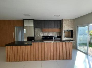 Casa · 372m² · 3 Quartos · 2 Vagas · Lindo sobrado à venda no Condomínio Villa Jardim