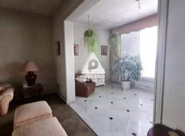 Apartamento · 325m² · 4 Quartos · 1 Vaga · Excelente apartamento de 4 quartos, 1 suíte, 2 banheiros, 1 vaga, andar alto com vista na Pr. do Fla