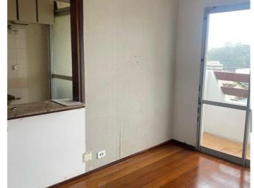 Apartamento de 2 quartos, São Paulo · Próximo metro hosp SP Armários cozinha