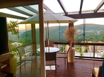 Casa · 668m² · 4 Quartos · 2 Vagas · Casa com vista para o Por do Sol em Gramado no condomínio Alpha Ville