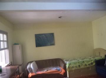 um dos três dormitórios · Casa precisa reforma duas vagas paralelas
