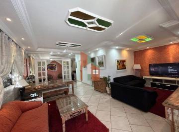 Casa · 196m² · 3 Quartos · 5 Vagas · Casa térrea (moradia ou comercial), 3 quartos (1 suíte), piscina, Vila Helena - Atibaia