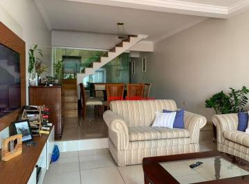 0afc0e3dbfd79ca3479cc06244c18b22717274ae · ** Excelente Sobrado de 3 Dormitórios sendo 1 Suíte com 2 Vagas de Garagem - Qui