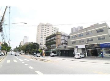 https://static.orulo.com.br/images/properties/large/1371510.jpeg?1683868718 · Sala, Alto da Lapa, São Paulo, SP