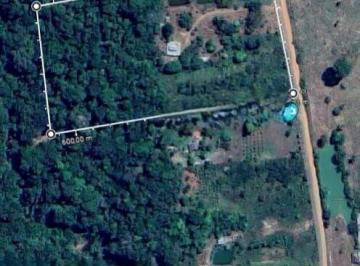 Rural · 2720m² · 4 Quartos · 2 Vagas · Chácara a 11km do Candeias e 300 metros do asfalto.