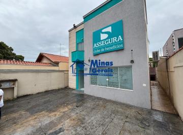 Foto 01 · Sobrado com Edícula à Venda - Parque Industrial