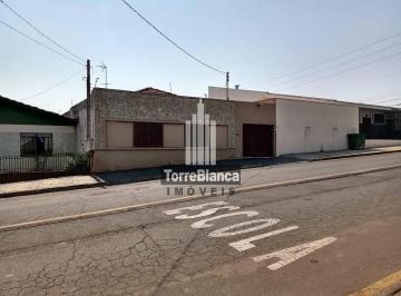 casa-com-3-dormitorios-a-venda1683734143282hvpvn.jpg · Casa à Venda  3 Quartos (1 Suíte com Closet), Edícula e Terreno Amplo