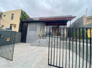 Casa · 198m² · 3 Quartos · 2 Vagas · Casa Comercial à Venda no Bairro Bandeirantes