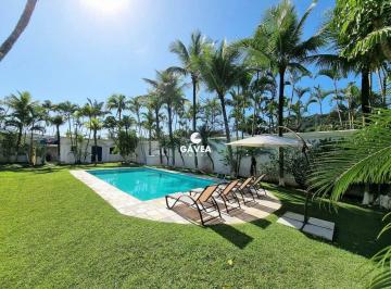 Casa · 260m² · 6 Quartos · 8 Vagas · Casa à venda no Balneário Praia do Pernambuco em Guarujá.