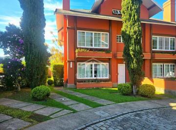 72e8a1ed25fb5b0af8eecd6fc62d833fdbcf744d · Casa com 4 dormitórios e 2 suítes à venda, 148 m² por R$ 1.280.000 - Iúcas - Teresópolis/RJ - Condom