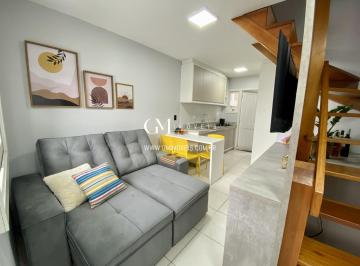 Casa · 54m² · 2 Quartos · 1 Vaga · Casa geminada com 2 dorm, mobiliado, em Torres RS