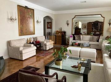 Apartamento · 275m² · 4 Quartos · 4 Vagas · APARTAMENTO 4 DORMITORIOS SENDO 2 SUÍTES  3 BANHEIROS SALA 4 AMBIENTES 4 VAGAS.