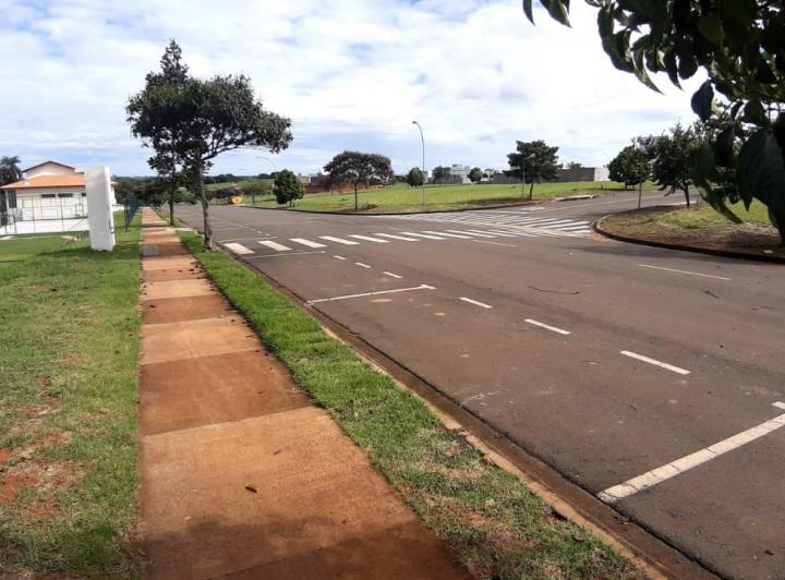 Terrenos, Lotes e Condomínios à venda em Jardim Brasil, São Paulo