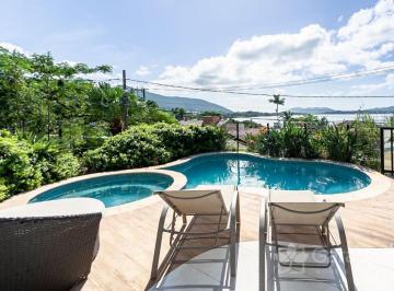 Casa · 400m² · 3 Quartos · 4 Vagas · Oportunidade! Casa Linda, mobiliada, com Vista para a Lagoa da Conceição! Pronta para morar!