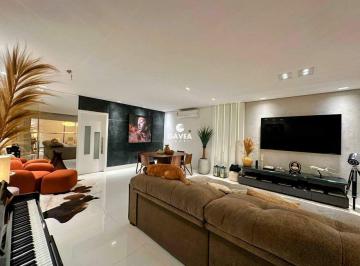 Apartamento · 170m² · 3 Quartos · 3 Vagas · Apartamento à venda no Gonzaga em Santos.
