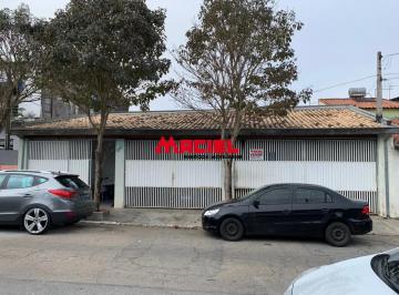 Casa · 207m² · 3 Quartos · 4 Vagas · Casa térrea com zoneamento misto (ZM3) na Vila Industrial ? Ideal para morar ou empreender