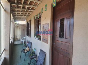Casa · 136m² · 3 Quartos · 1 Vaga · Casa em Jacareí
