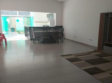 Foto 10 · Belíssima casa térrea com piscina 3 dormitórios a 150 metros do mar. Moderno e sofisticado, uma harm