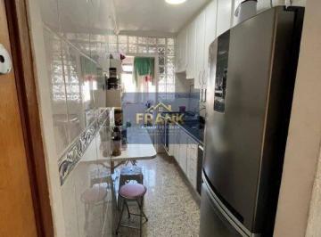 Apartamento · 75m² · 3 Quartos · 1 Vaga · Apartamento amplo, arejado, venda, próximo Linha Verde Metrô, VISTA LIVRE