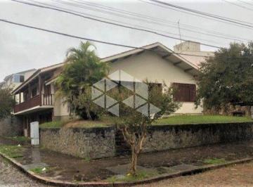 361128_iPnQ085A9B_3611286493a87b2ab98.jpg · Casa de 4 quartos com 2 garagens coberta e pátio no Jardim Planalto