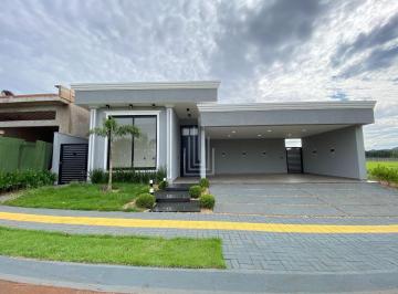 Casa · 252m² · 1 Quarto · 4 Vagas · Casa térrea à venda localizada dentro do Condomínio Fechado Águas Claras em Foz do Iguaçu - PR