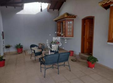 Casa · 300m² · 3 Quartos · 9 Vagas · CASA Á VENDA COM 03 DORMITÓRIOS (01 SUÍTE) LOCALIZADA NO BAIRRO PARQUE SÃO LUIZ EM JUNDIAÍ-SP.