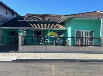 Casa · 346m² · 4 Quartos · 1 Vaga · Casa à venda no bairro Boa Vista - Joinville/SC