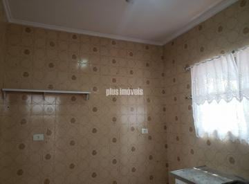 Casa · 231m² · 2 Quartos · 2 Vagas · Excelente sobrado no Alto de Pinheiros! Confira.
