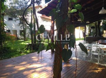 Casa · 900m² · 3 Quartos · 4 Vagas · Oportunidade , casa 3 Suítes // 5 banheiros
