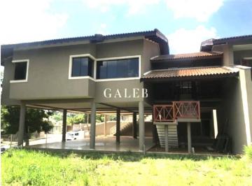 Foto 02 · Imperdível casa de luxo com 4 suítes e 10 vagas de garagem em Nova Gardênia, Atibaia-SP!