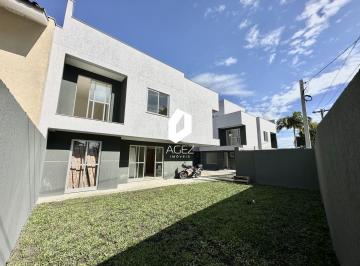 Casa · 195m² · 3 Quartos · 2 Vagas · Sobrados de 3 quartos, suíte, amplo quintal e terraço no Portão.