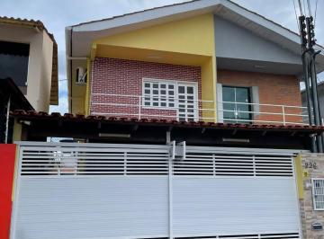 Casa de 3 quartos, Manaus · Casa duplex com piscina, bem localizada no P/10 Shangrilá - 3 dorm. com suíte