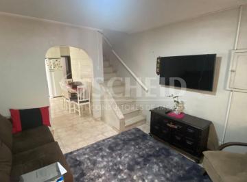Casa · 190m² · 3 Quartos · Sobrado em area comercial!! precisa reforma