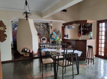 Casa · 468m² · 4 Quartos · 4 Vagas · Casa Comercial com Piscina, adequado para vários comércios
