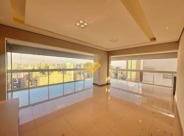 Sala e varanda · Apartamento 3 Quartos para Locação em Santos/SP