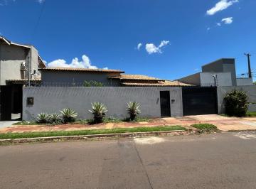 Casa · 119m² · 3 Quartos · 3 Vagas · Casa ampla e muito bem localizada no Vilas Boas