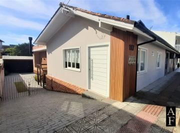 Casa · 346m² · 7 Quartos · 6 Vagas · Casa de Alvenaria à Venda