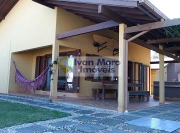 Casa de 3 quartos, Florianópolis · Casa em Daniela - aluguel temporada - Florianópolis – SC