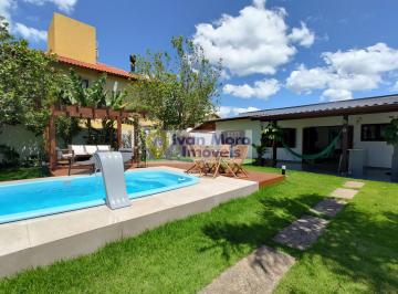 Casa · 360m² · 2 Quartos · 2 Vagas · Casa com Piscina em Daniela - temporada - Florianópolis – SC