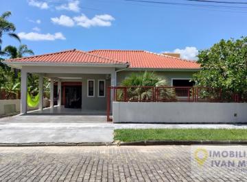 Casa · 5 Quartos · 3 Vagas · Casa em Daniela - aluguel temporada - Florianópolis – SC