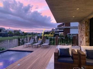 Casa · 268m² · 4 Quartos · Sobrado condominio fechado, com  04 suites mobiliado