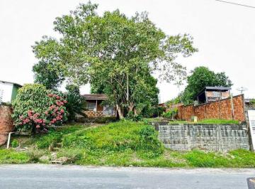 Casa · 100m² · 3 Quartos · 10 Vagas · Excelente Terreno para deposito no Parque das Laranjeiras, Apenas 100metrs da av