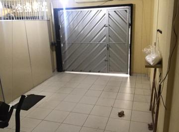 Comercial · 270m² · 5 Vagas · Excelente prédio à venda, 270 m² por RS 990.000 - Parque 10 de Novembro - Manaus