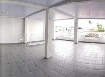 Comercial · 300m² · 2 Quartos · Casa com 2 dormitórios, 300 m² - venda por RS 420.000 ou aluguel por RS 3.500-mê