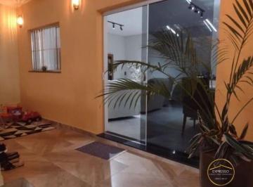 Casa · 180m² · 4 Quartos · 5 Vagas · Casa Padrão Vila Progresso