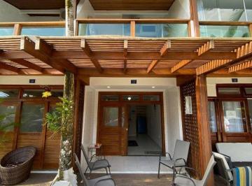 fd038303f0613bdc7ab45900256452a732858402 · Casa à Venda no Jardim Tom em Bertioga | Omega Imóveis