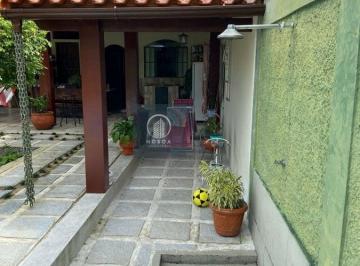 Casa · 180m² · 3 Quartos · 2 Vagas · Casa Duplex para Aluguel em Centro Guapimirim-RJ