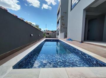 Apartamento de 2 quartos, Serra Negra · Apartamento recém construído/ Varanda Gourmet/ Serra Negra- SP 
